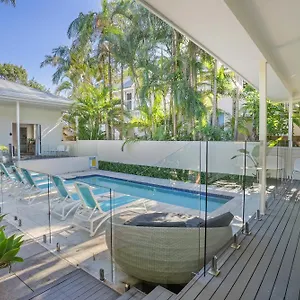 Cove 4*, Byron Bay Australia